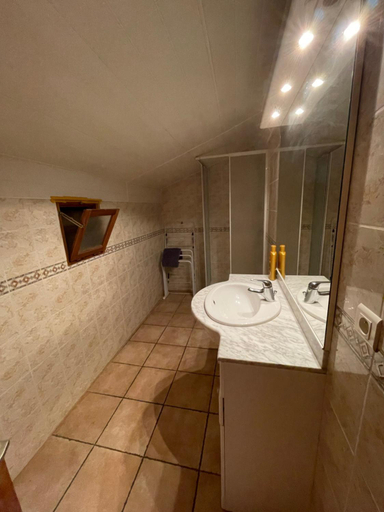 Bathroom 3, Les prairies Mas Roux, Bouches-du-Rhône