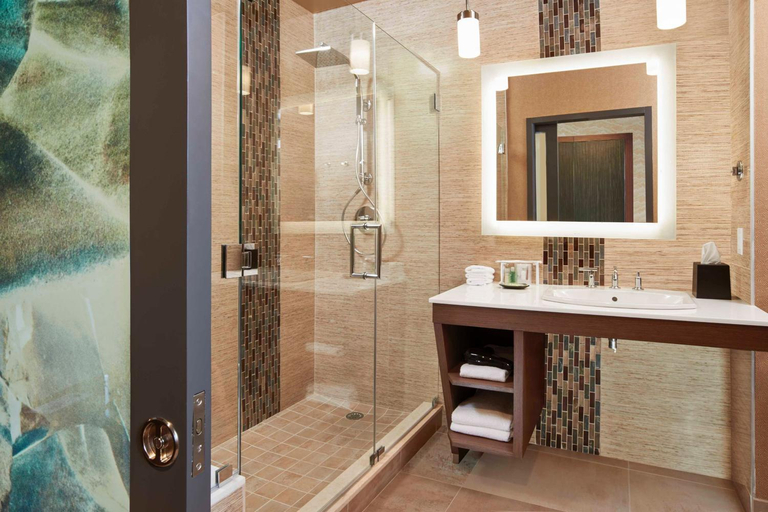 Bathroom 13