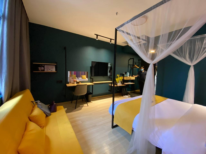 Bedroom 12