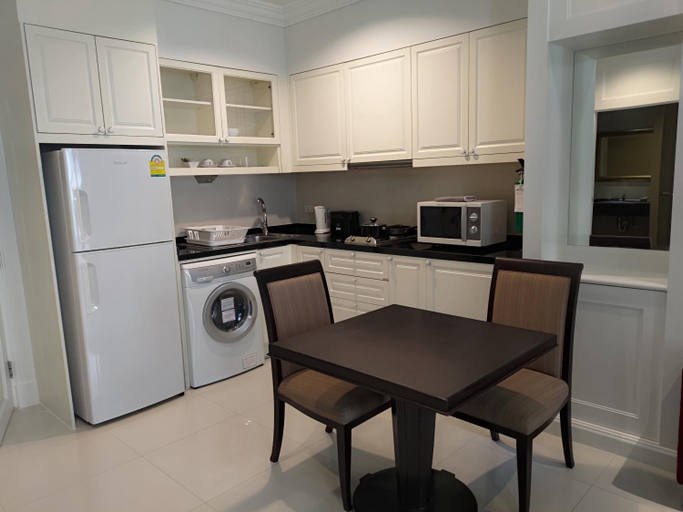 Dining Room 4