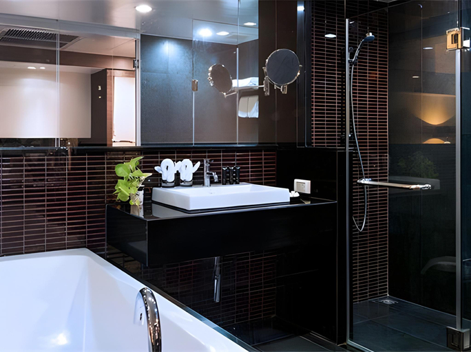 Bathroom 9