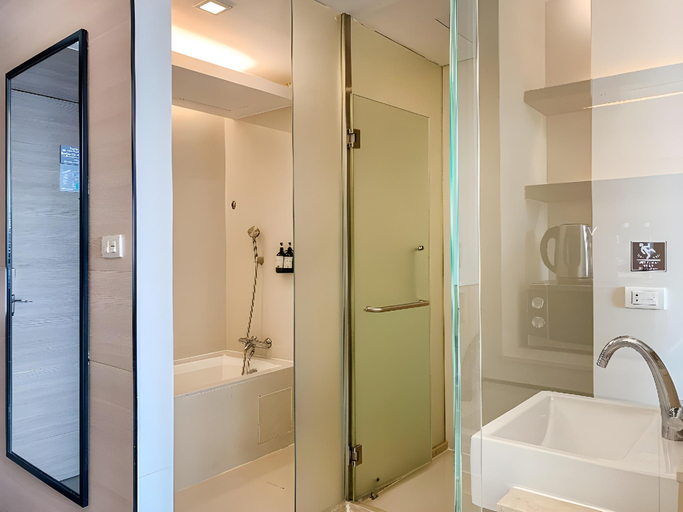 Bathroom 24