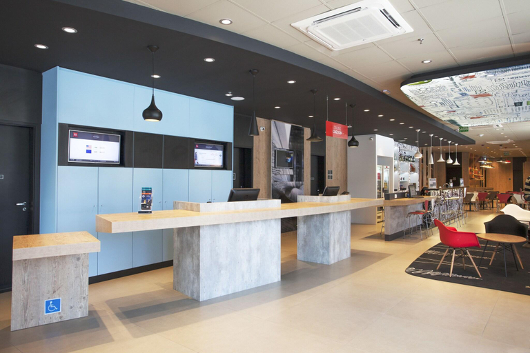 Public Area 2, Ibis Paranagua, Paranaguá