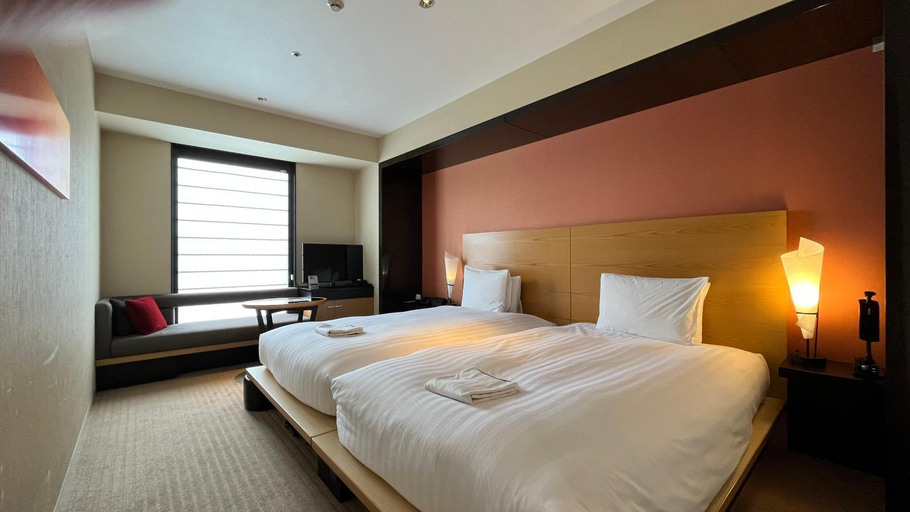 Bedroom 24