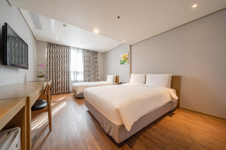 Bedroom 17