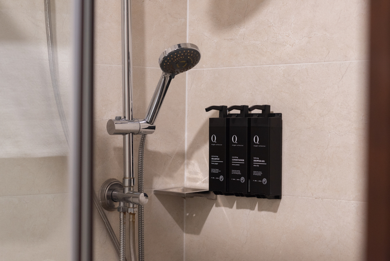 Bathroom 4, YEHS Hotel Sydney CBD, Sydney