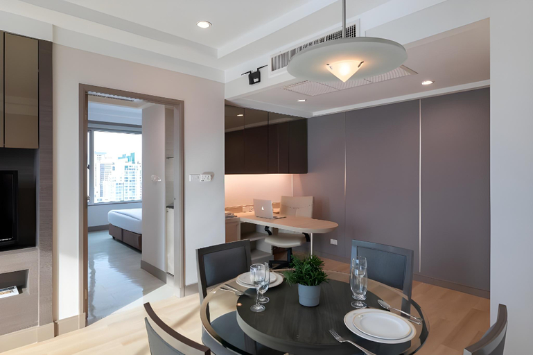 Dining Room 16