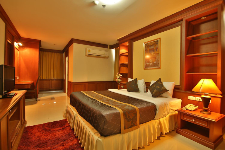 Bedroom 9