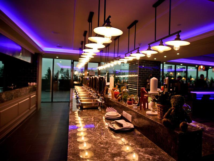 Food & Drinks 5, FX Hotel Tainan Minsheng Rd, Tainan