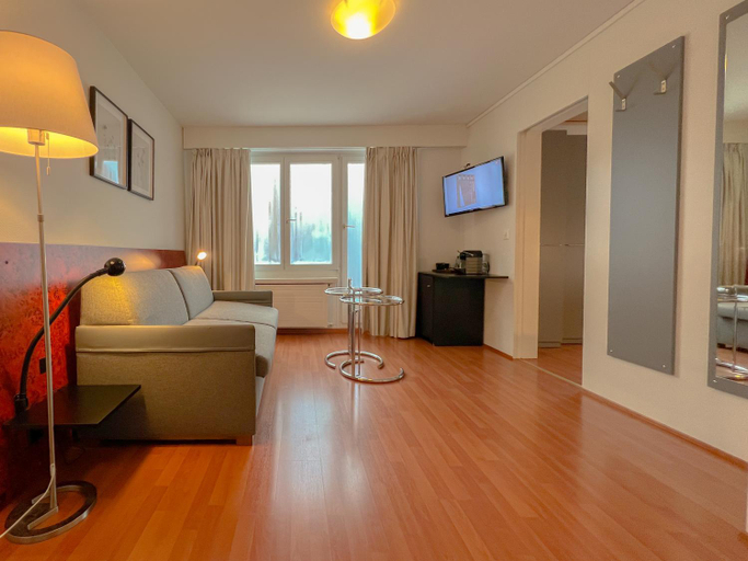 Others 5, TOP Hotel Rothaus, Luzern