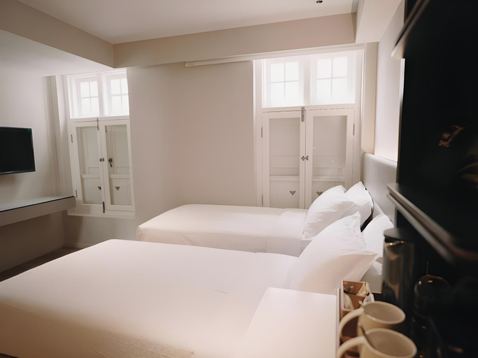 Bedroom 18