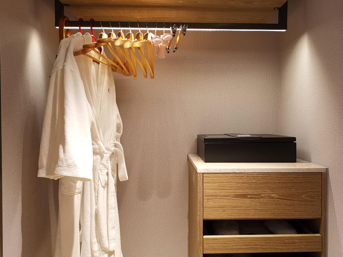 Amenities 17