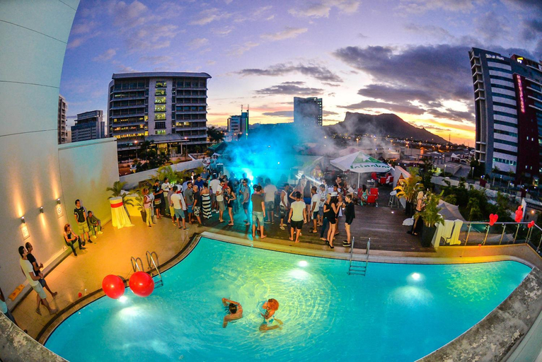 Sport & Beauty 2, Hennessy Park Hotel