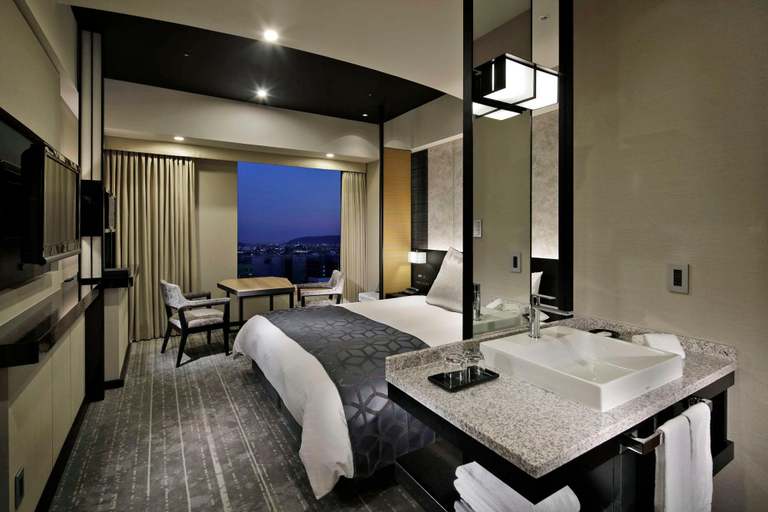 Bathroom 11