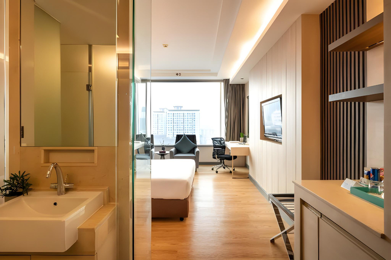 Bathroom 8