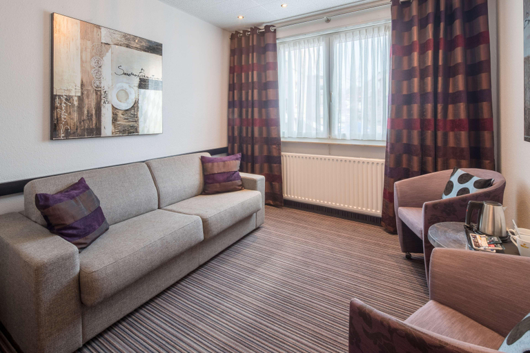 Bedroom 4, DORMERO Hotel Pirmasens, Pirmasens