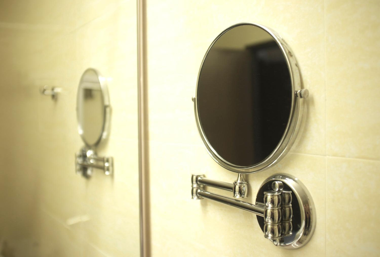 Bathroom 24