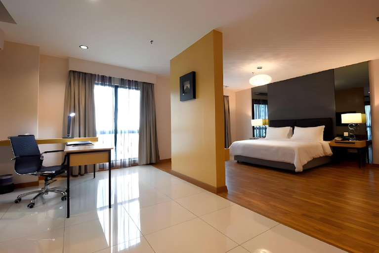 Bedroom 13