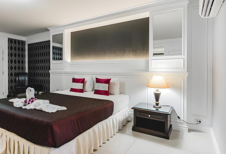 Bedroom 8