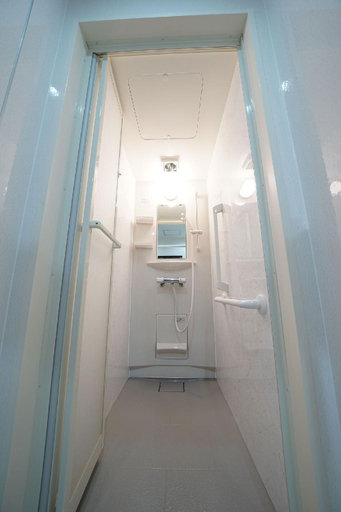 Bathroom 12