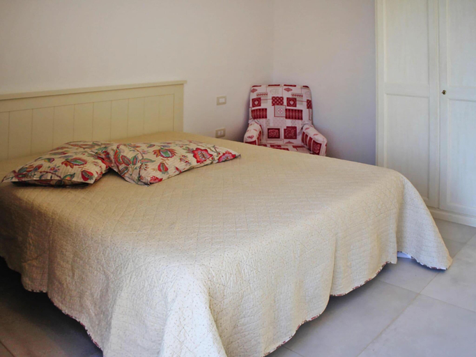 Bedroom 2, Holiday Home Magazzini with Sea View, Livorno