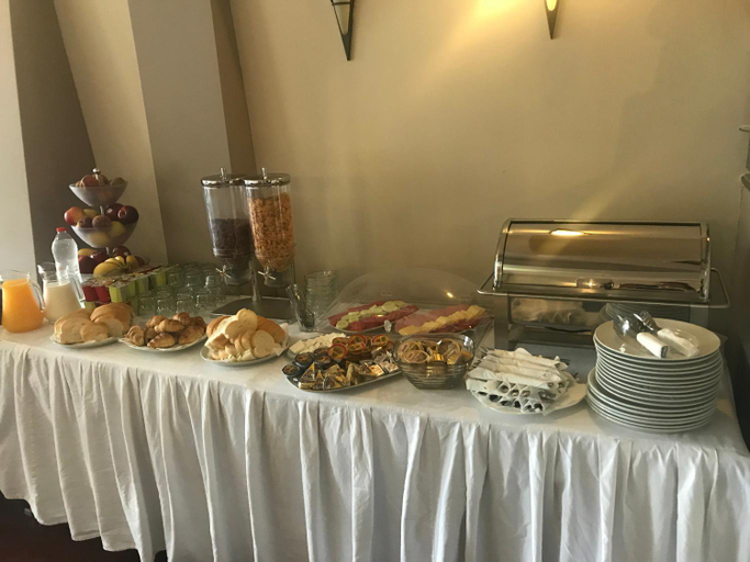 Food & Drinks, Hotel Pejton, Priština