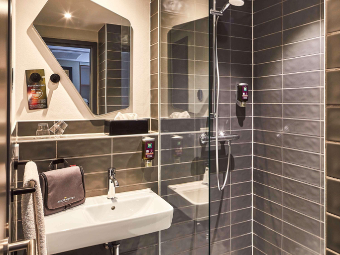 Bathroom, Ibis Styles Pforzheim, Pforzheim