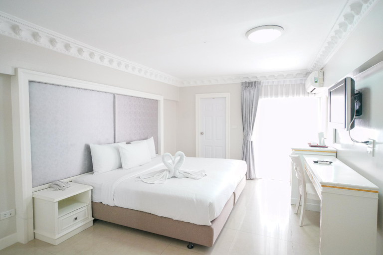 Bedroom 8