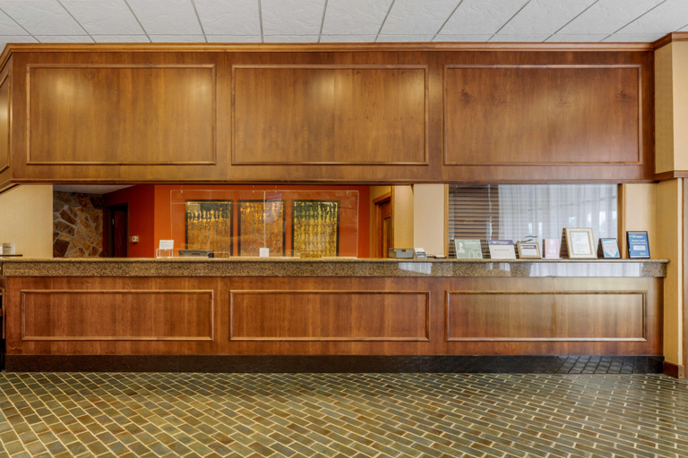 Public Area 3, Best Western Plus Wooster Hotel & Conference Center, Wayne