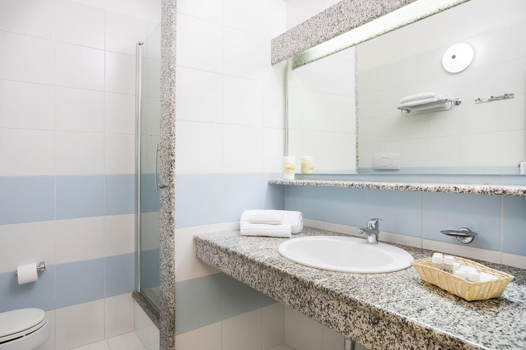Bathroom 5, Villaggio Alba Dorata, Nuoro
