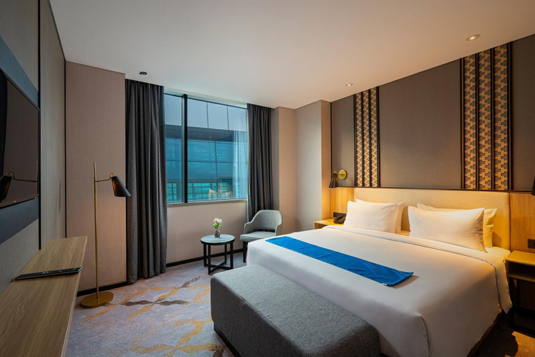Bedroom 3, Anara Airport Hotel International, Tangerang