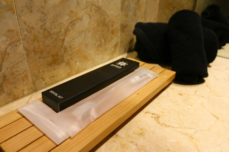 Bathroom 2, The Gong, Badung
