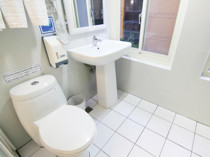 Bathroom 4