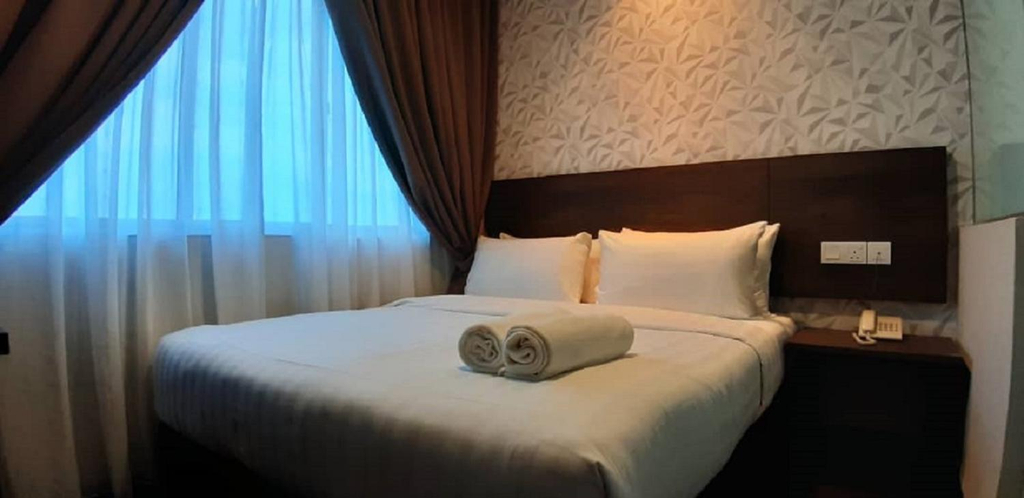 Bedroom 16