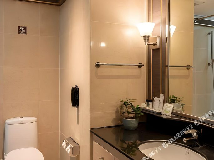 Bathroom 19