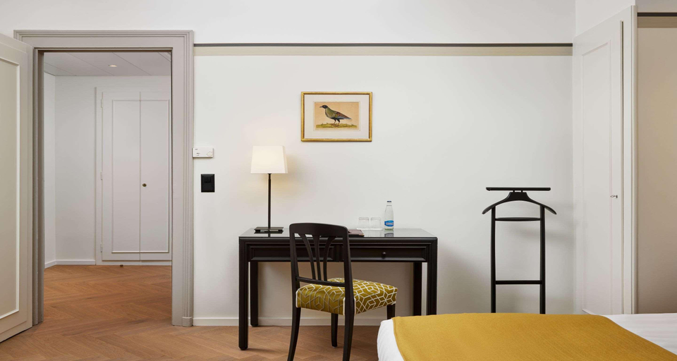 Bedroom 2, Hotel Victoria, Lausanne
