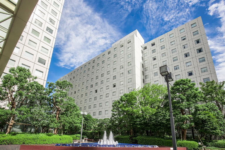 Exterior 1