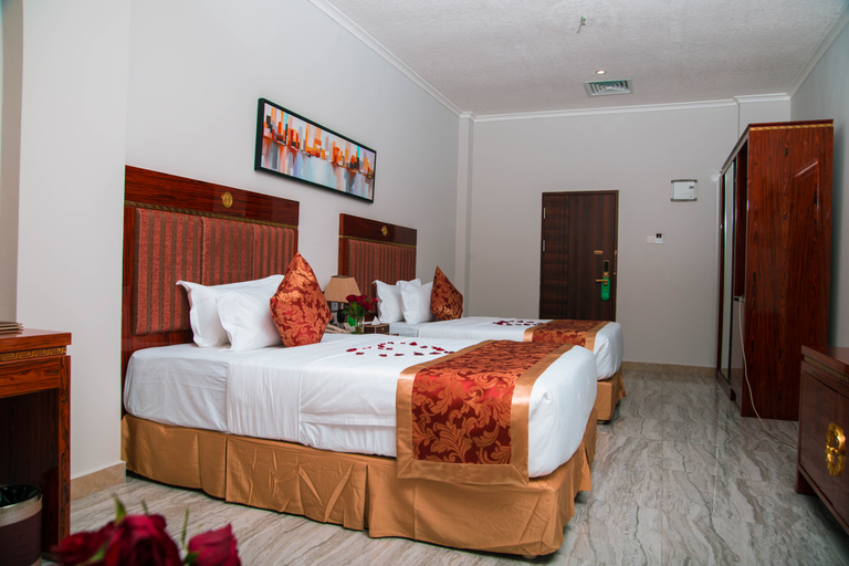 Bedroom 4, Tiffany Diamond Hotels - Makunganya Street, Ilala