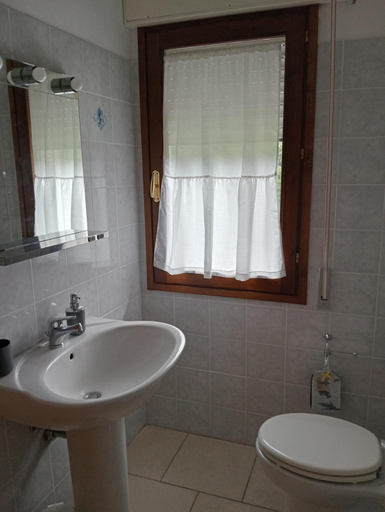 Bathroom 3, La Panoramica a Molino del Pallone, Bologna