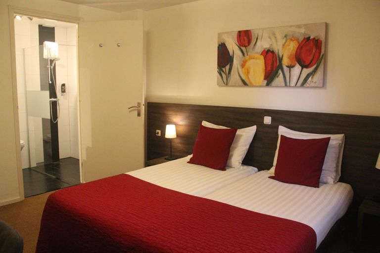 Bedroom 2, Hotel Restaurant Roerdalen, Ambt Montfort