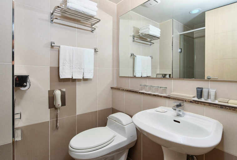 Bathroom 21