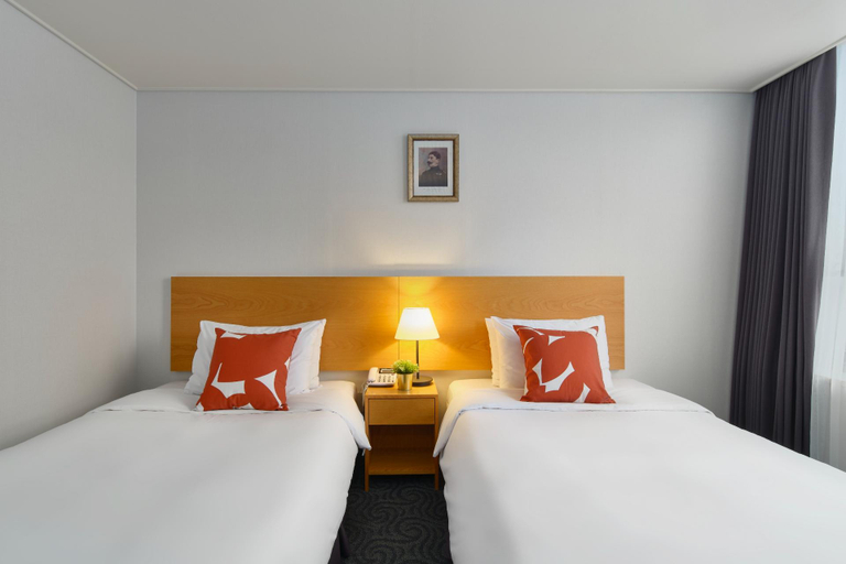 Bedroom 15