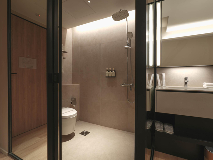Bathroom 9
