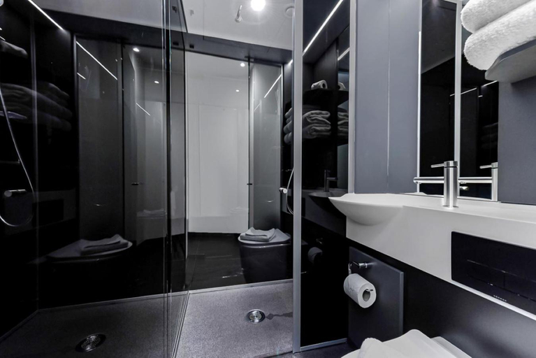 Bathroom 3, The Z Hotel Trafalgar, London