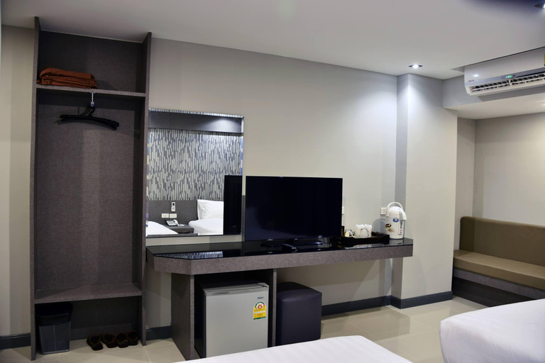Bedroom 27