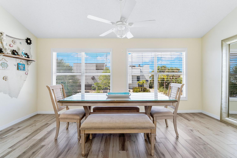 Others 2, Living the Dream By Beachside Management, Sarasota
