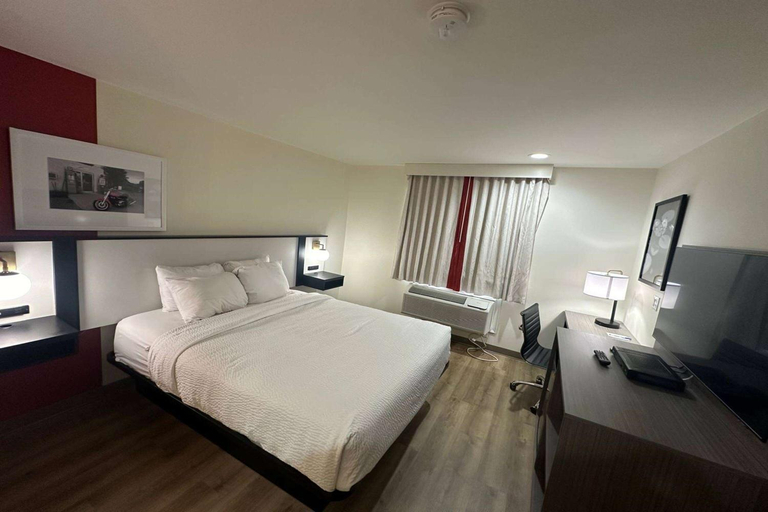 Bedroom 8