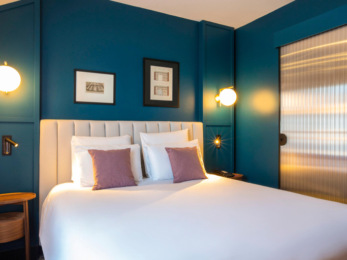 Bedroom 3, Mercure Versailles Chateau Hotel, Yvelines