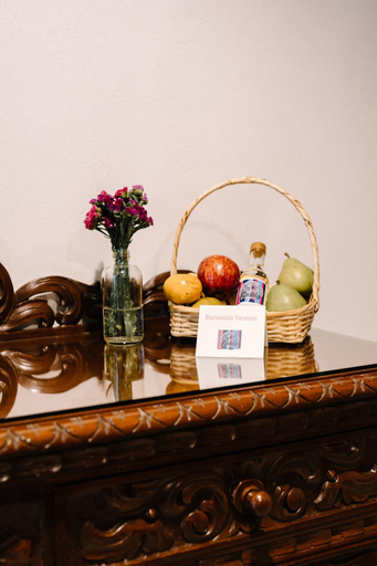 Food & Drinks, La Casa Carlota, Del Centro