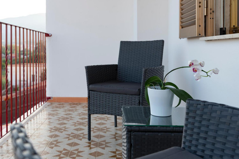 Others 3, RoRo Home Via Del Mare, Nuoro